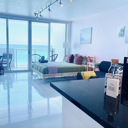 Balcony Direct Ocean Front. Free Valet Parking. Right At Ocean. Apartamento Miami Beach Exterior foto