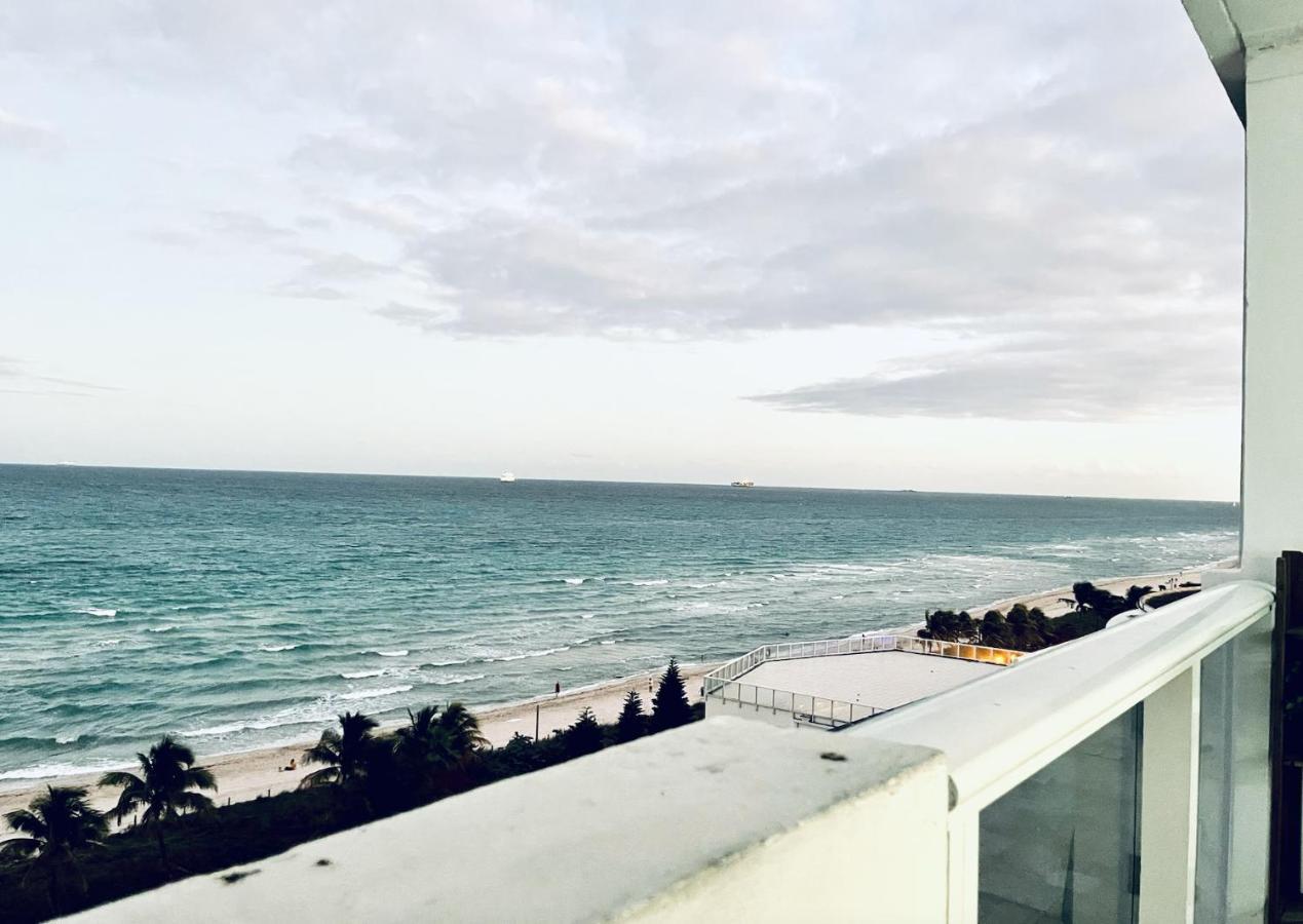 Balcony Direct Ocean Front. Free Valet Parking. Right At Ocean. Apartamento Miami Beach Exterior foto